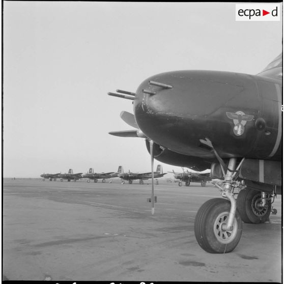 Le groupe Guyenne. Les Douglas B 26 Invader au parking.