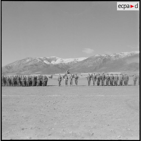 Bou-Hammama. Tournée d'adieu du général Crépin. Troupes.