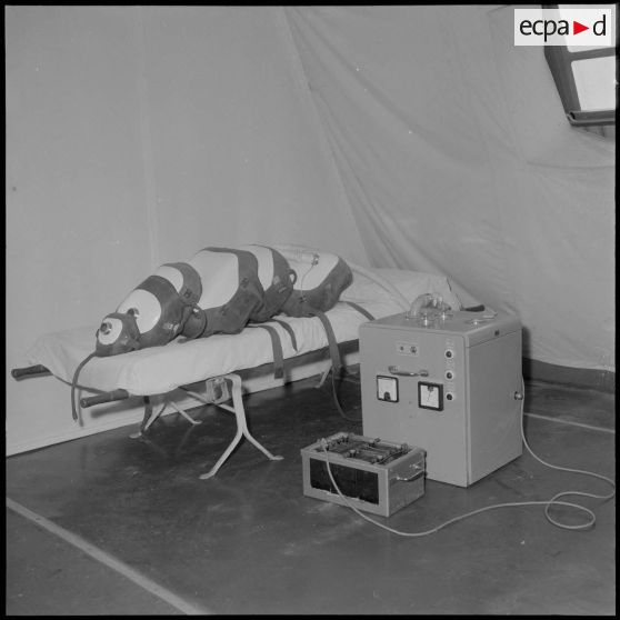 Service de santé de l'armée de l'Air. Matériel médical.