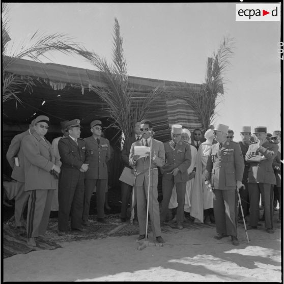 Ouled Sayah. Inauguration de la mairie. Discours du maire Ahmed Lakhdari.