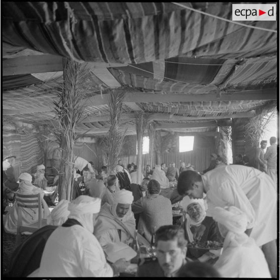 Ouled Sayah. Repas des autorités.