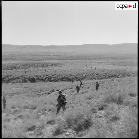 Région de Geryville. Groupement des commandos de marine en opération.