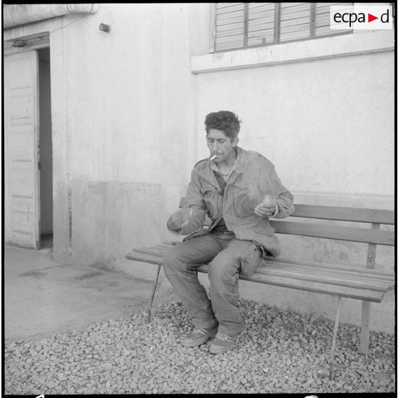 Portrait d'un sergent rebelle capturé sur le barrage marocain.