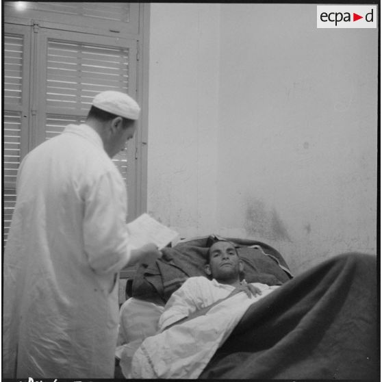 Un sergent rebelle malade capturé sur le barrage marocain.