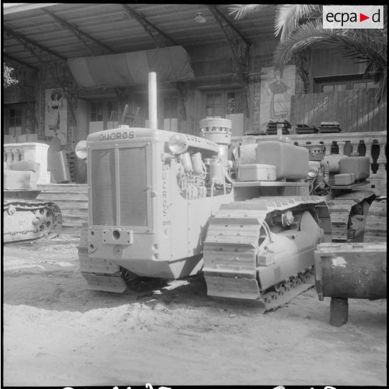 Oran. Ateliers et fonderies Célestin Ducros (AFCD). Tracteur Ducros diesel CD 65.