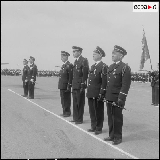 Maison Blanche. Cérémonie militaire à la base aérienne. Groupe Guyenne.