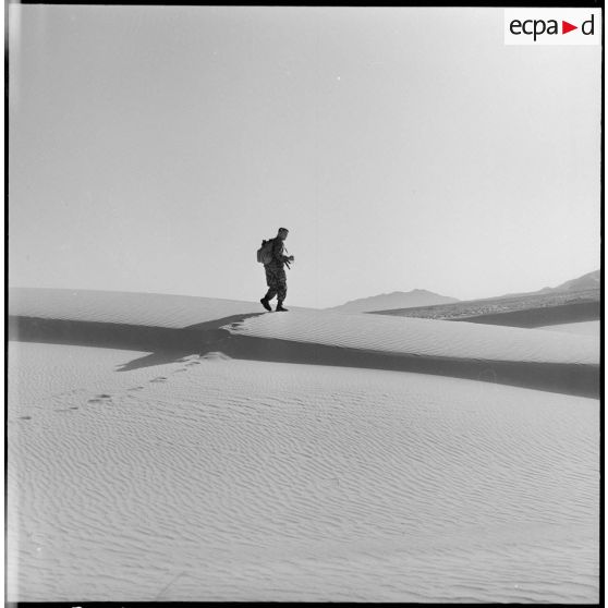Algérie. 4e compagnie saharienne portée de légion (CSPL) en opération.