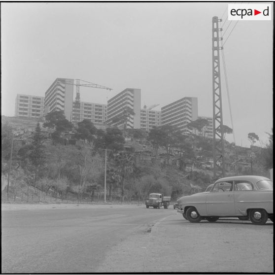 Alger. Nouveaux bâtiments de la cité Diar-es-Schems.