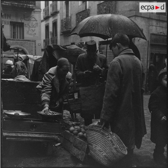 Constantine. Marchand d'oranges.