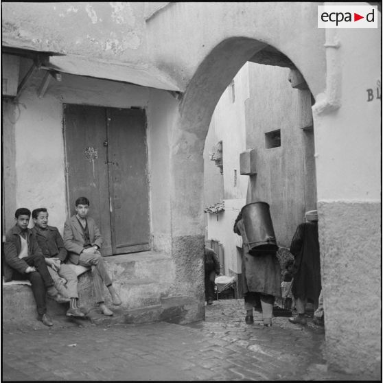 Constantine. Mode de vie dans la casbah.
