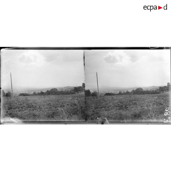 Un panorama de la vallée de l'Ardre. [légende d'origine]