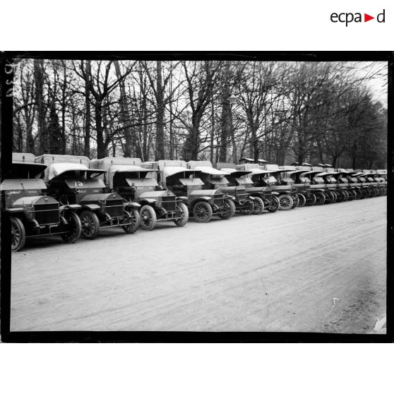 L'école des chauffeurs à Boulogne-sur-Seine. [légende d'origine]
