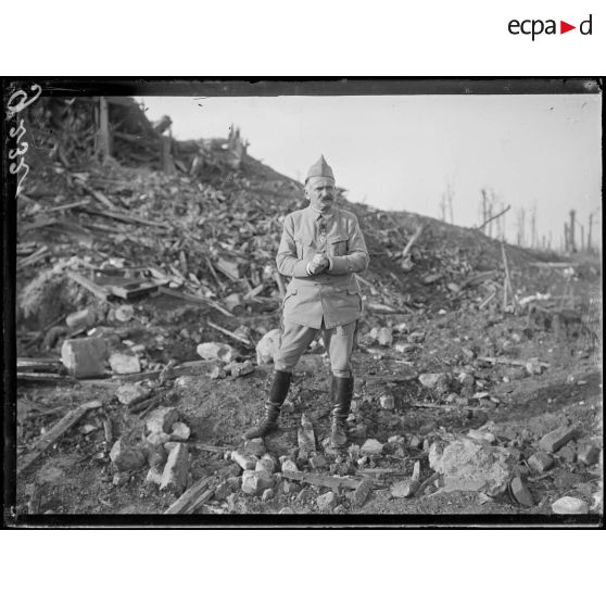 Deniécourt, le général commandant la 83e brigade. [légende d'origine]