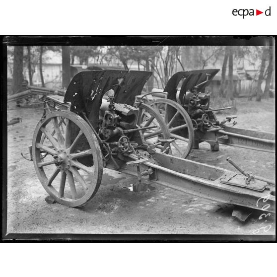 Marcelcave, canons allemands. [légende d'origine]