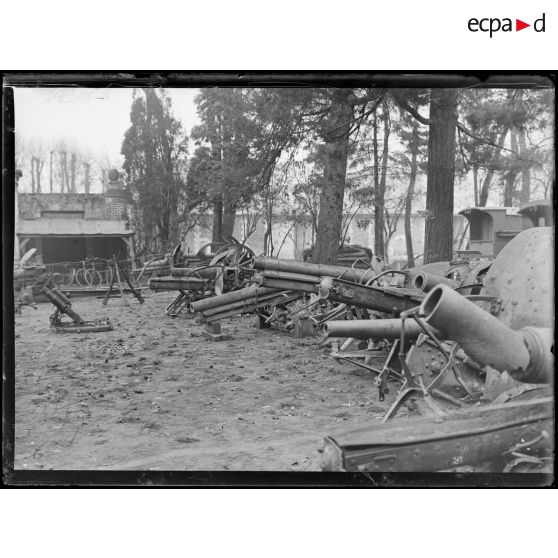 Marcelcave, canons allemands. [légende d'origine]