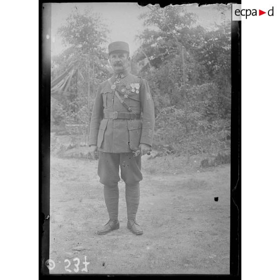 Soissons. Le colonel Modillon de la 253e brigade. [légende d'origine]