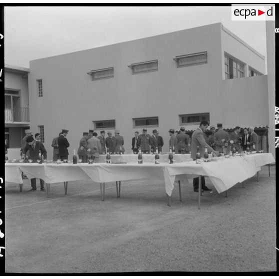 Kouba. Inauguration du foyer des jeunes travailleurs. Vin d'honneur.