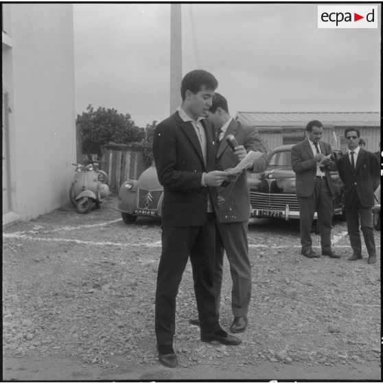 Kouba. Inauguration du foyer des jeunes travailleurs. Discours d'une autorité locale.