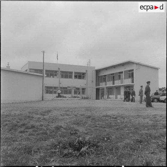 Kouba. Inauguration du foyer des jeunes travailleurs.
