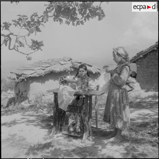 Cercle féminin d'Hennia.