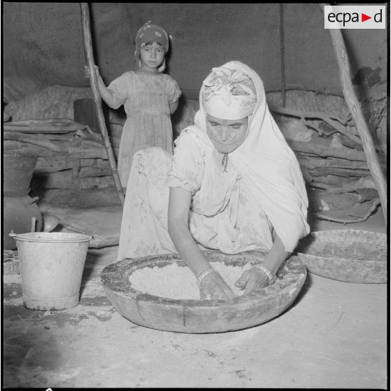 La préparation du couscous.