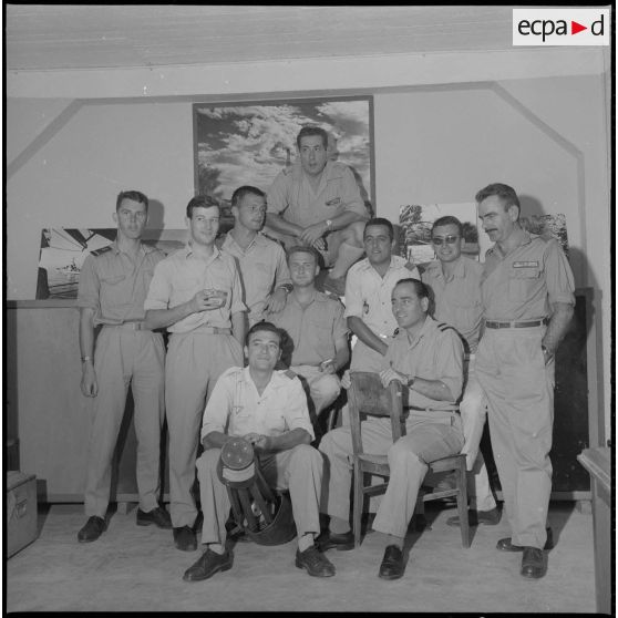 Photographie de groupe des reporters du SCA.