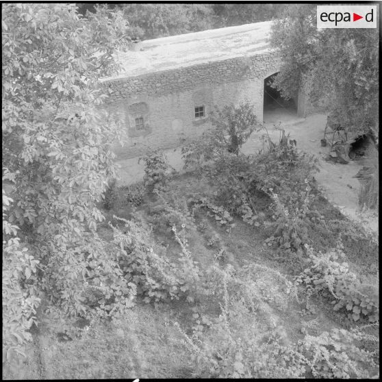 Jardins et habitations d'Aïn Mahdi.