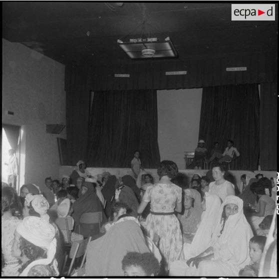 Réunion du cercle féminin de Laghouat.