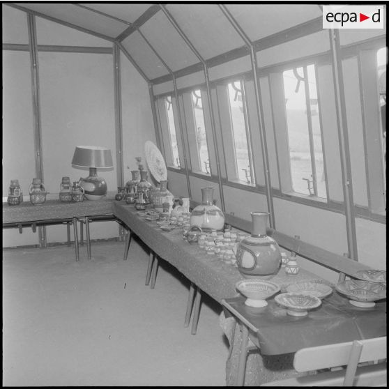 Poteries à la section administrative spécialisée (SAS) de Sidi Ali Bounab.