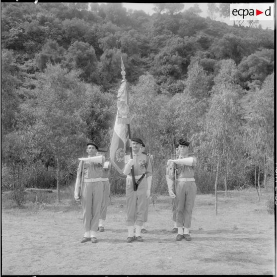 Le personnel du 12e bataillon d'infanterie (BI).