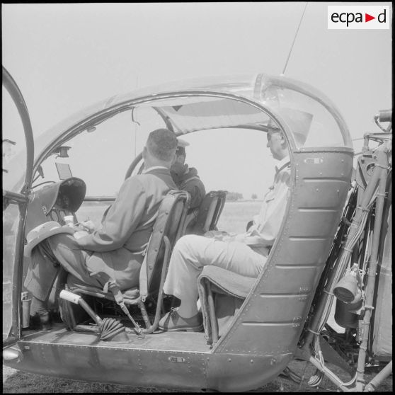 Voyage de Monsieur Messmer, ministre des Armées en Oranie.