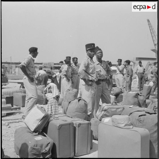 Départ des militaires africains pour Abidjan.