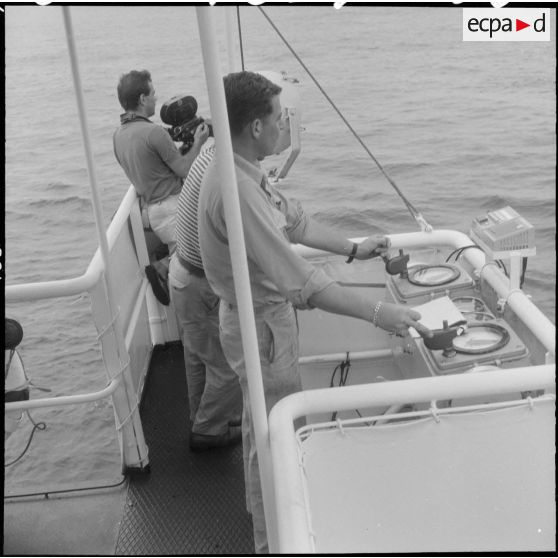 Différentes phases à bord du Salvor.