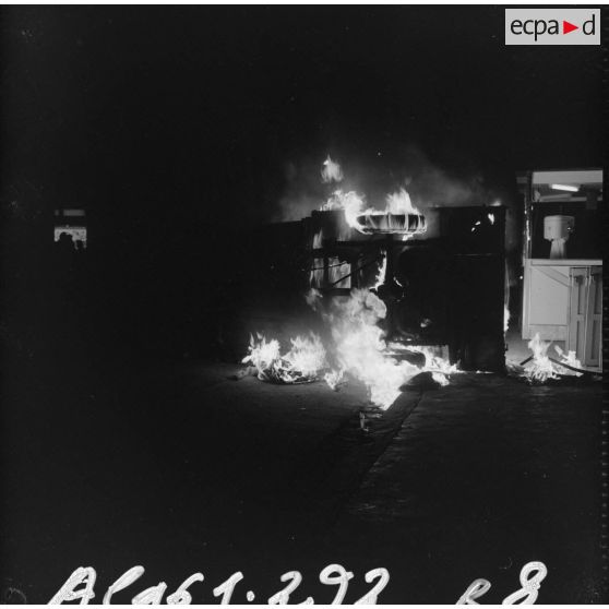 Manifestations nocturnes à Bône.