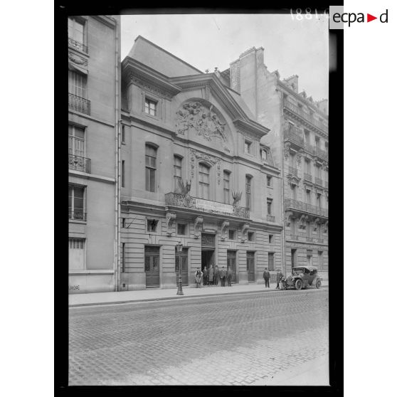 Paris, rue Pierre Charron, Comité de l'American Clearing House. [légende d'origine]
