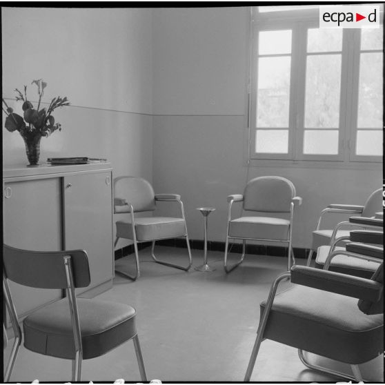 Le salon des infirmières.