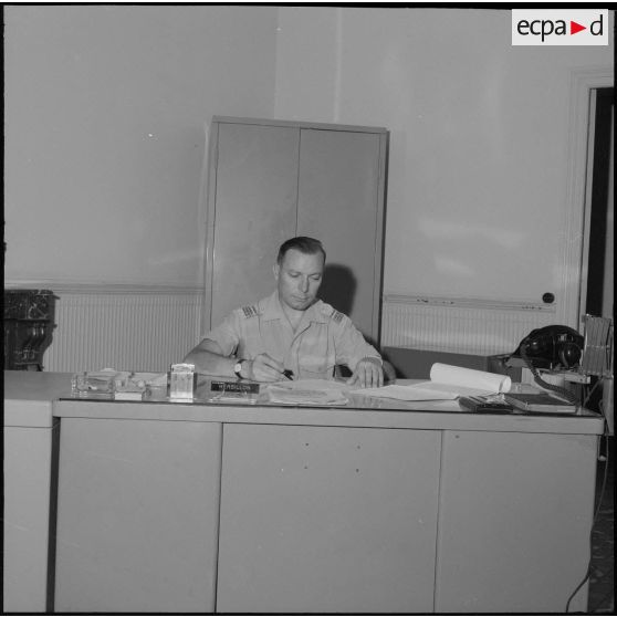 Bureau de l'officier.