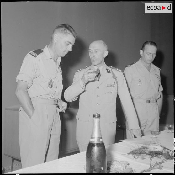 Le champagne traditionnel à la fin de la cérémonie.