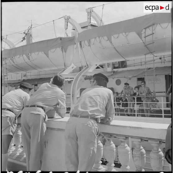 Départ du reporter Flandrois.