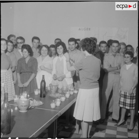 Pot en honneur de la prise de commandement d'un capitaine.