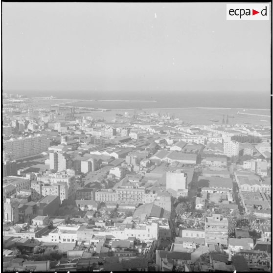 Port d'Alger. Le bassin de l'Agha.