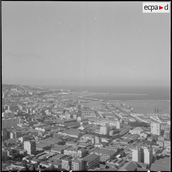 Vue panoramique d'Alger.