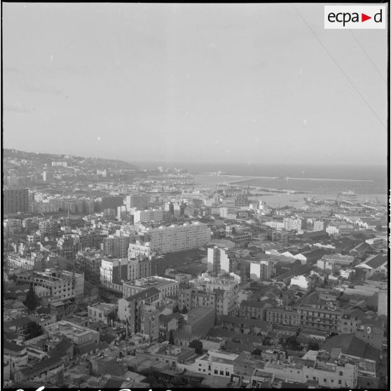 Vue panoramique d'Alger.