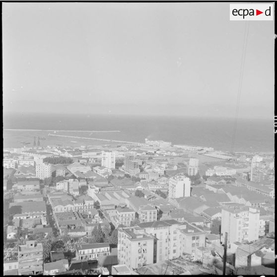 Vue panoramique d'Alger.
