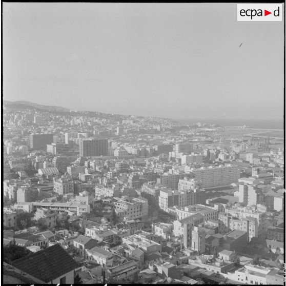 Vue panoramique d'Alger.