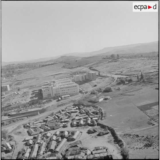 Medea. Vue aérienne du centre hospitalier.