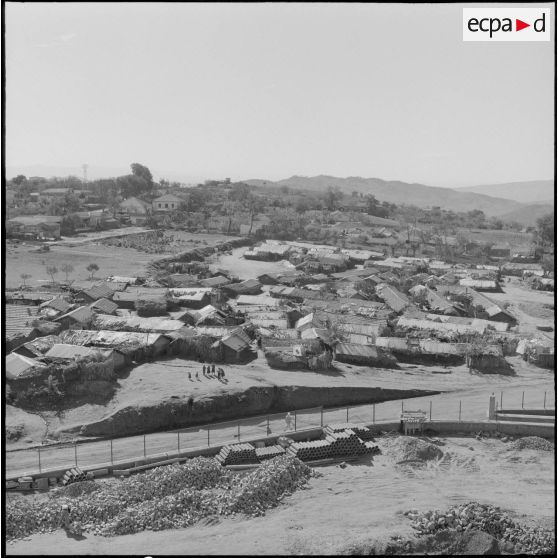 Medea. La Mechta avoisinant le centre hospitalier.