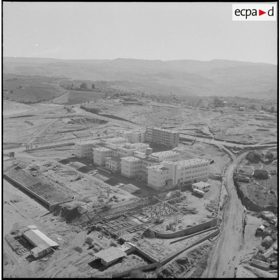 Medea. Vue aérienne du centre hospitalier.