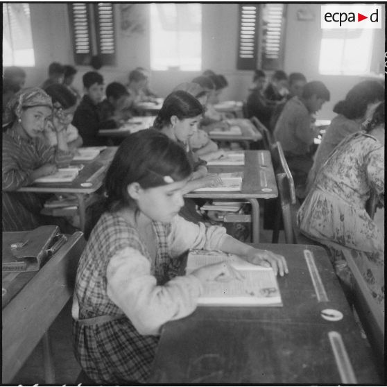 Section administrative spécialisée (SAS) d'Akourma. Des enfants de l'école.