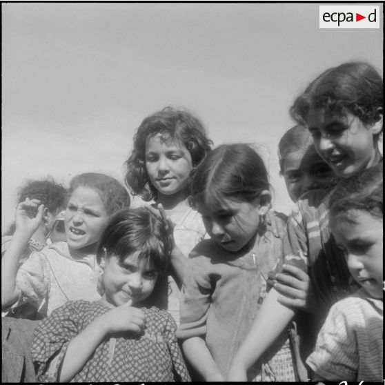 Section administrative spécialisée (SAS) d'Akourma. Des enfants de l'école.